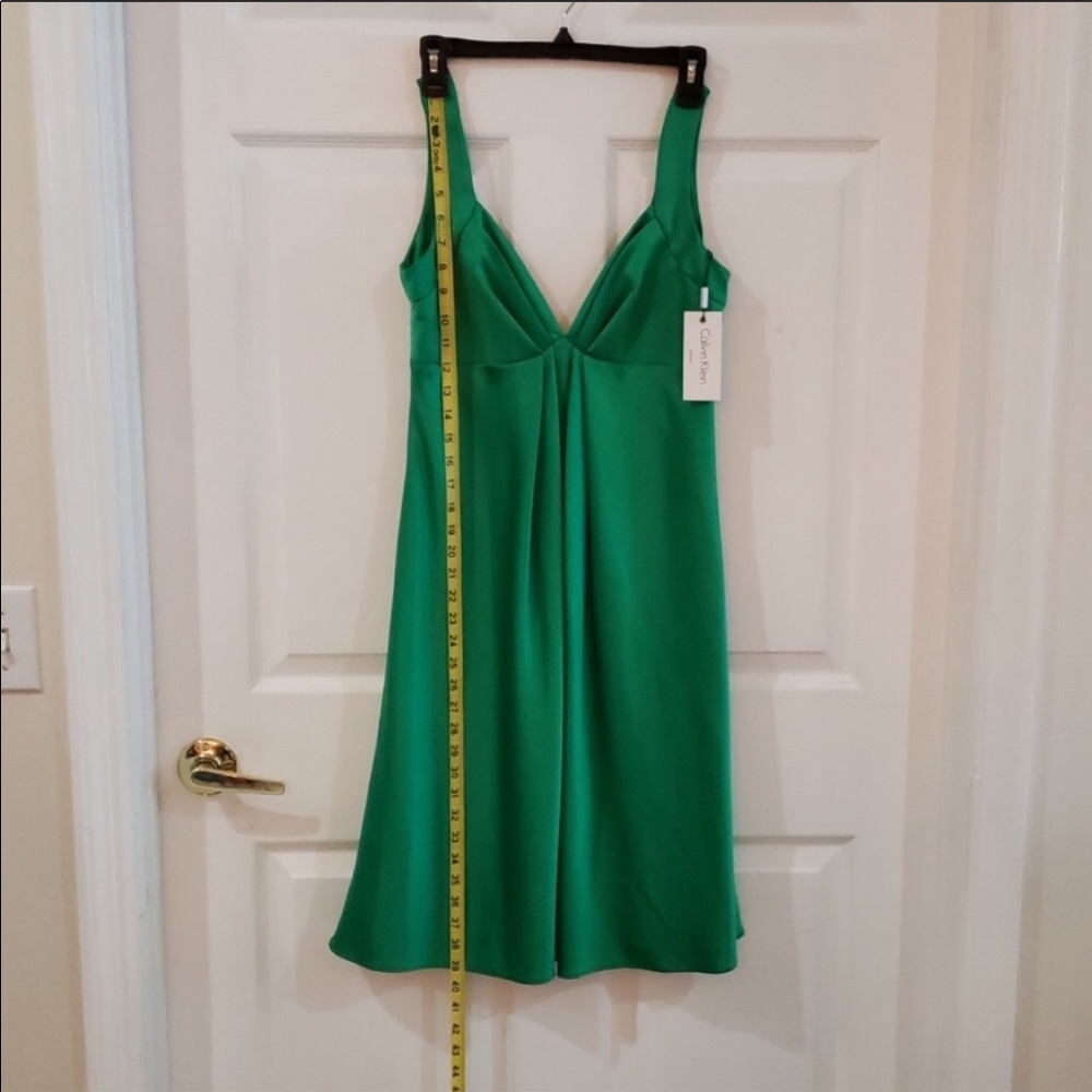 Nwt size 6 Calvin Klein dress